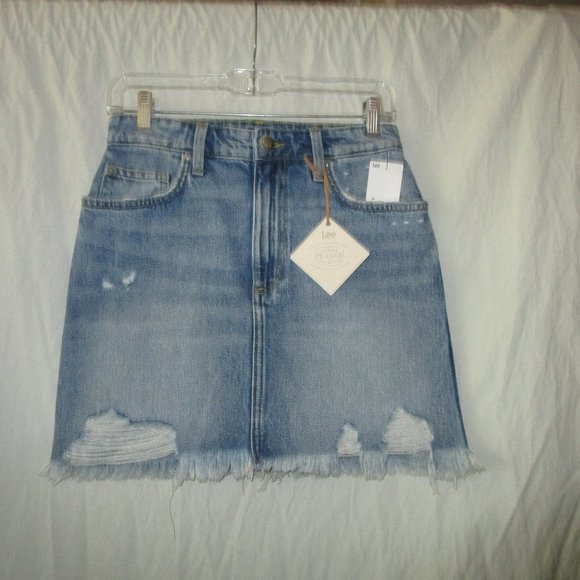 LEE Vintage Modern 26 27 Prairie Blue Distressed High Rise Denim Jean Skirt NWT - Picture 3 of 9